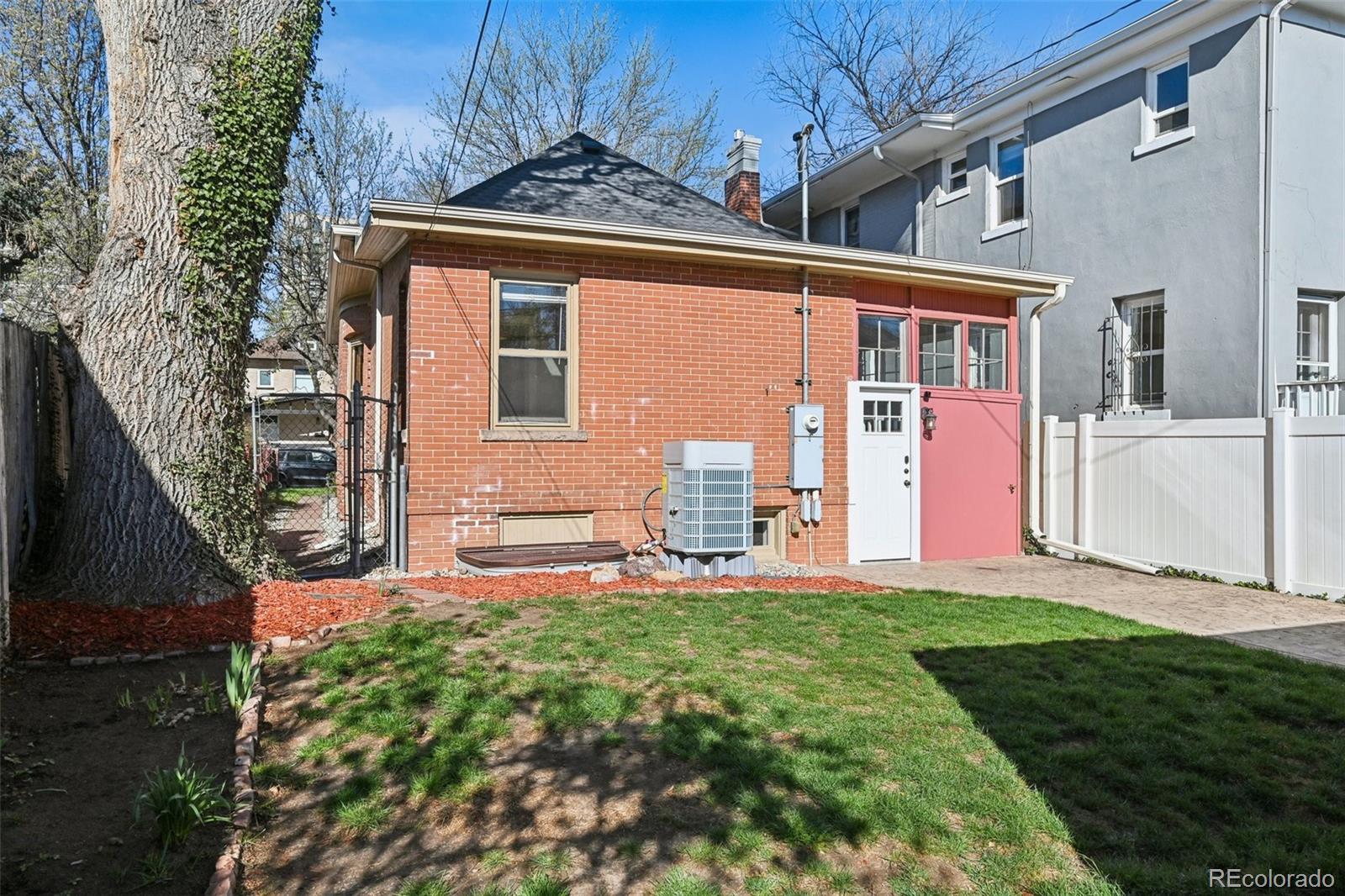 MLS Image #39 for 1676  adams street,denver, Colorado