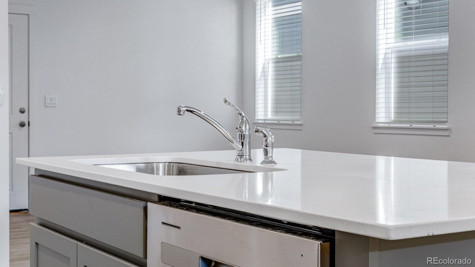 MLS Image #23 for 1358 s chester street b,denver, Colorado