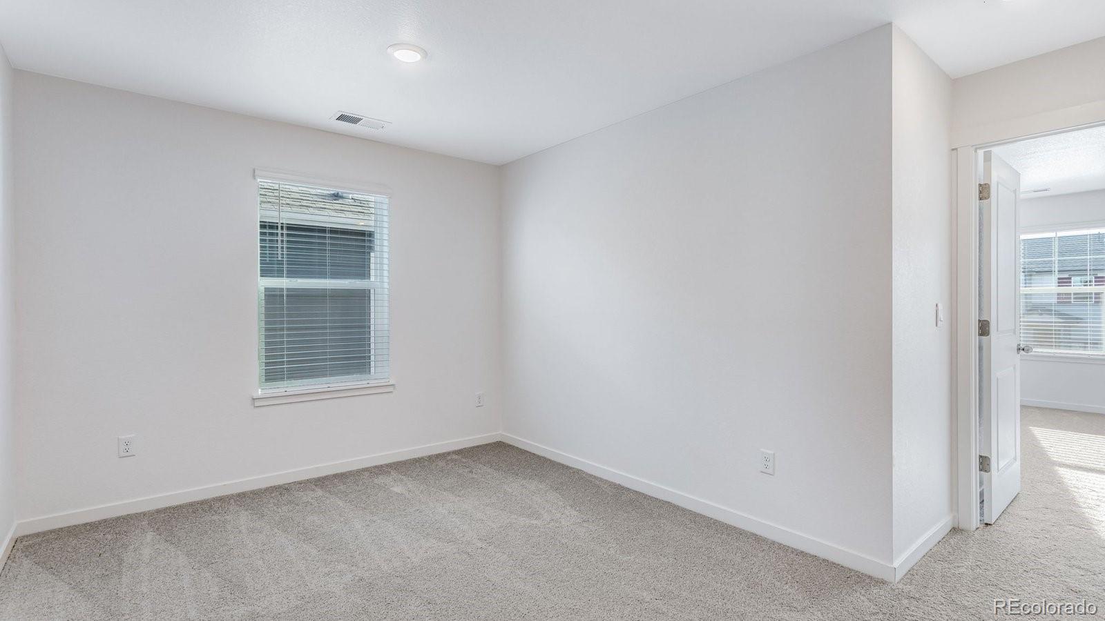 MLS Image #25 for 1358 s chester street b,denver, Colorado