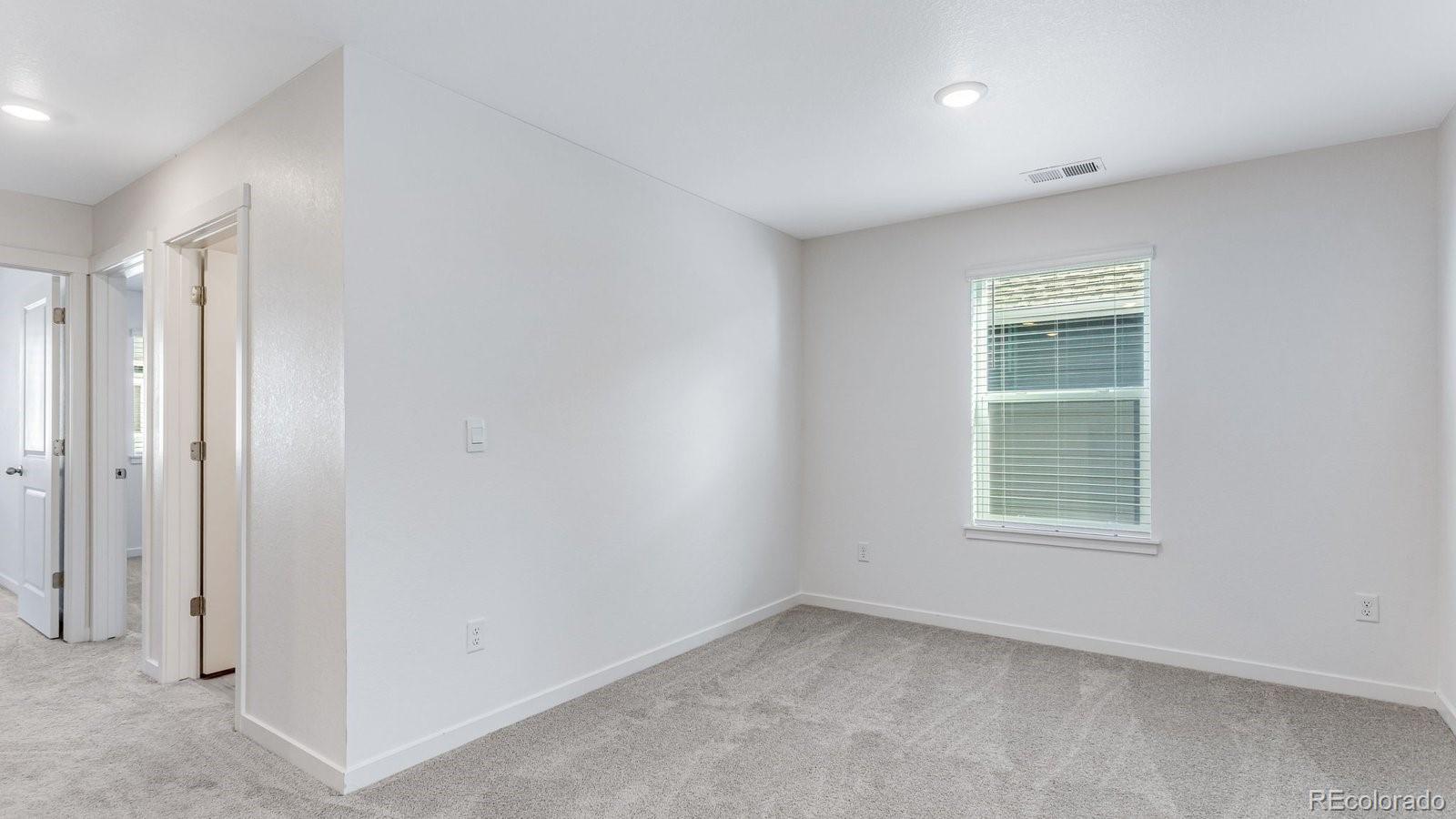 MLS Image #26 for 1358 s chester street b,denver, Colorado
