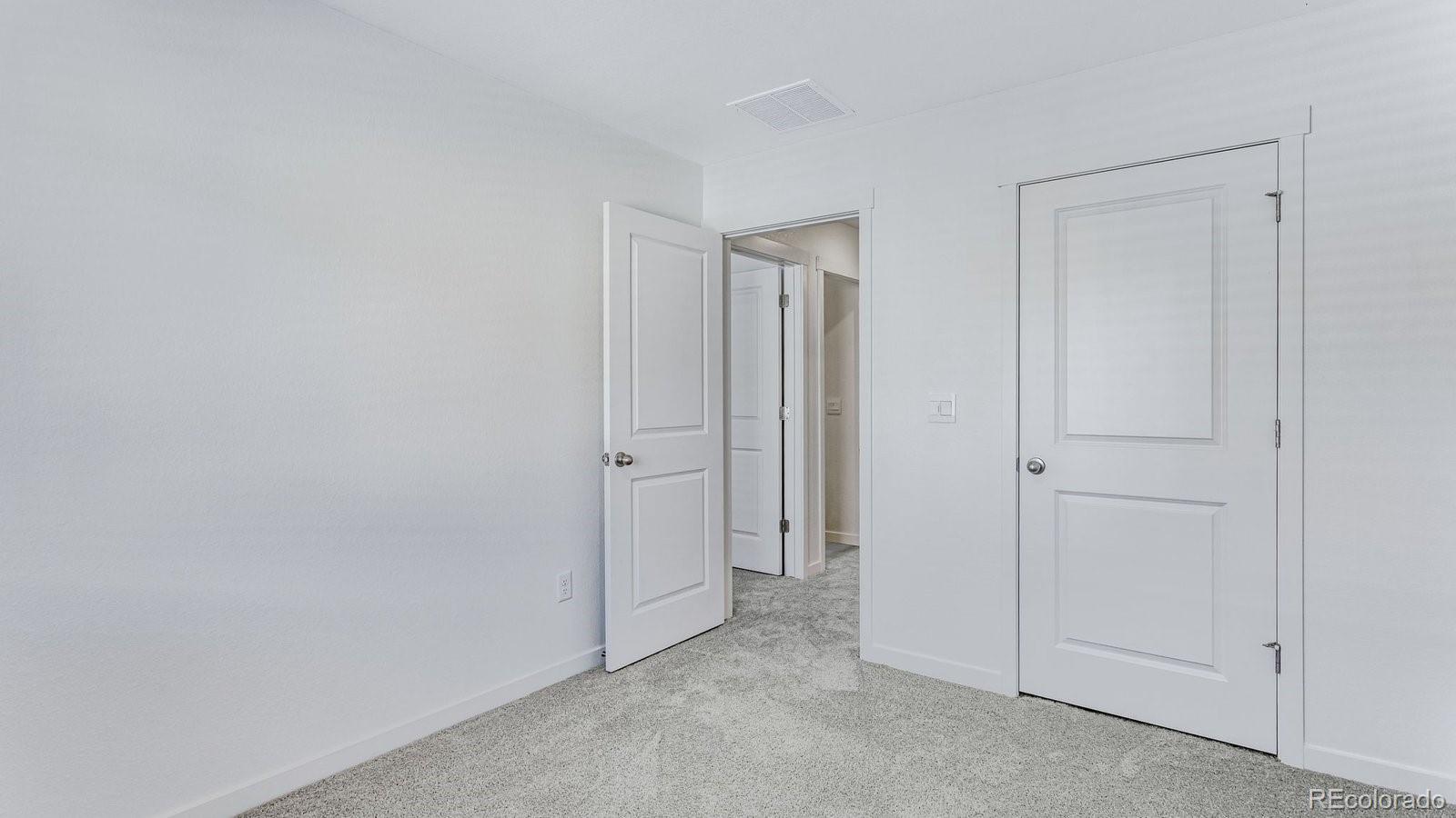 MLS Image #35 for 1358 s chester street b,denver, Colorado