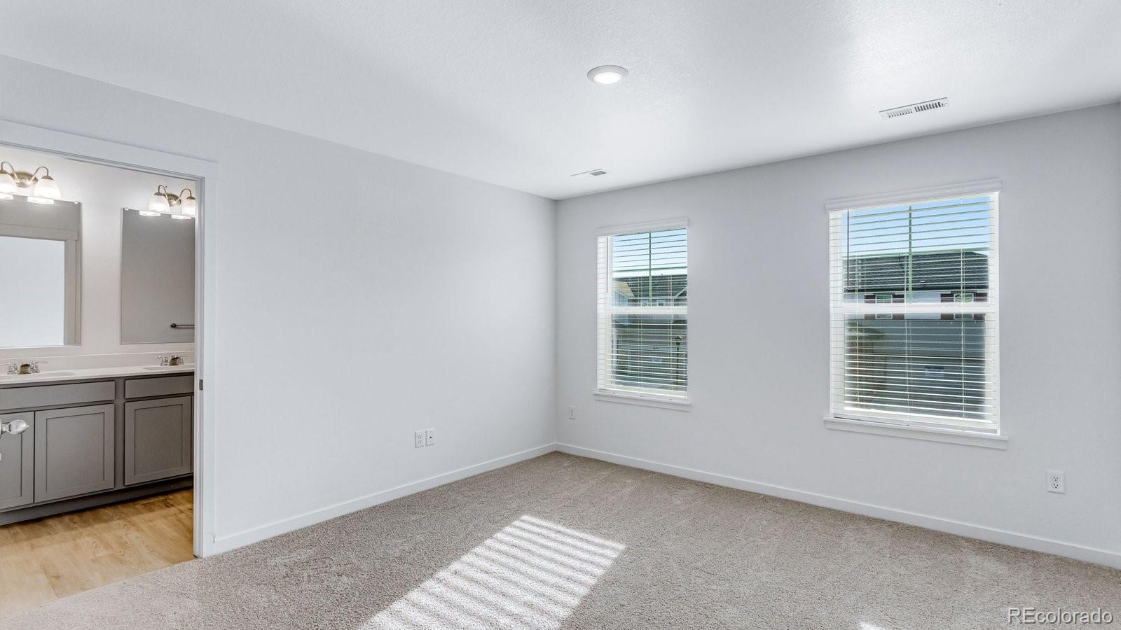 MLS Image #37 for 1358 s chester street b,denver, Colorado