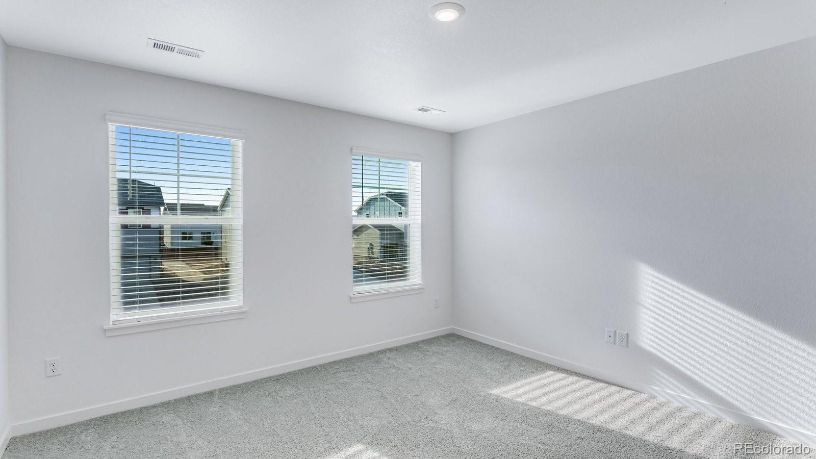 MLS Image #38 for 1358 s chester street b,denver, Colorado