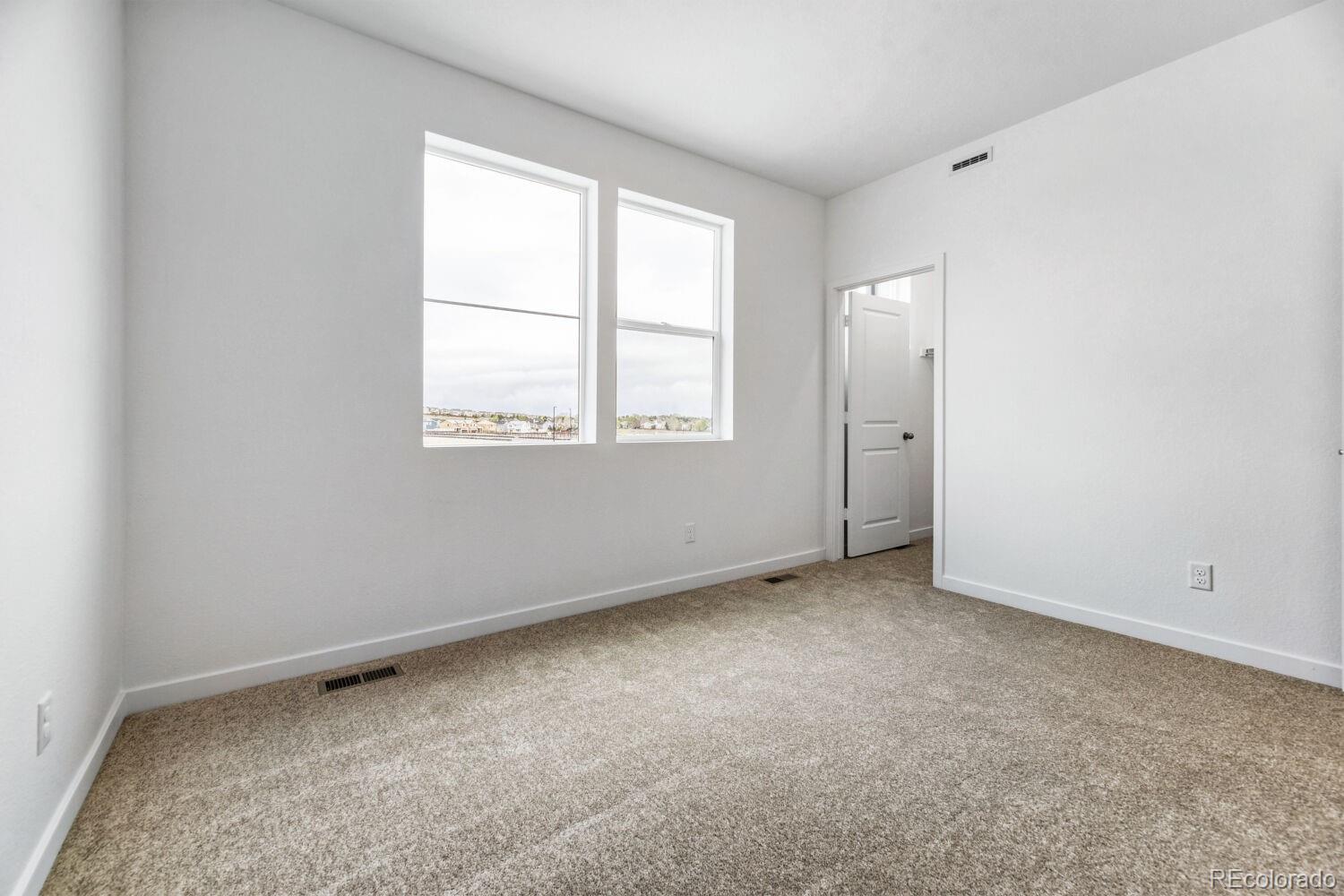 MLS Image #10 for 10987  tundra top drive ,parker, Colorado