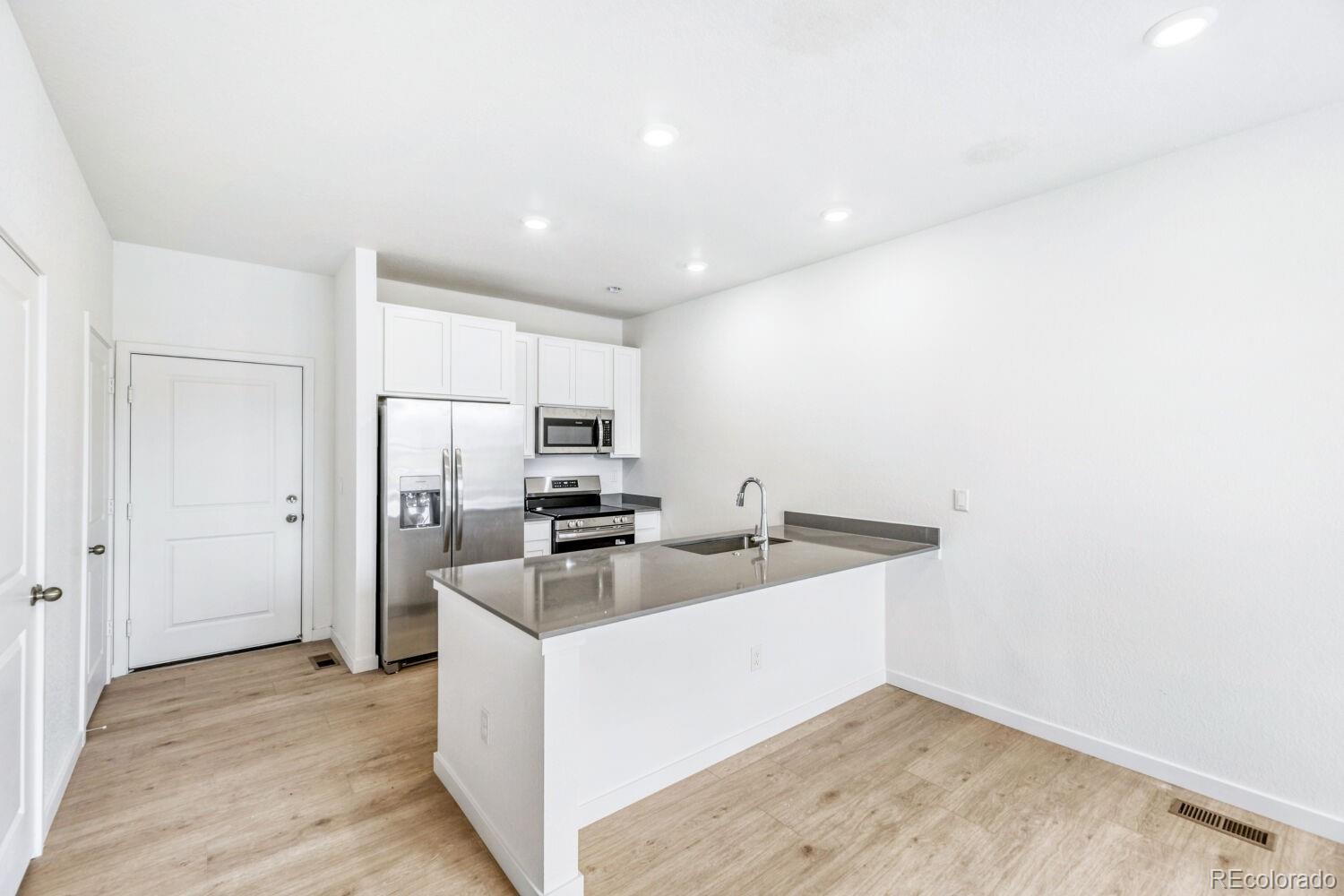 MLS Image #2 for 10987  tundra top drive ,parker, Colorado