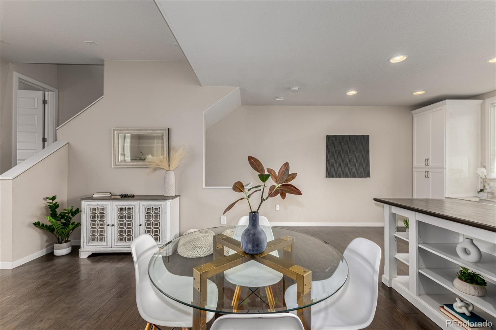 MLS Image #10 for 9015 e 49th place ,denver, Colorado