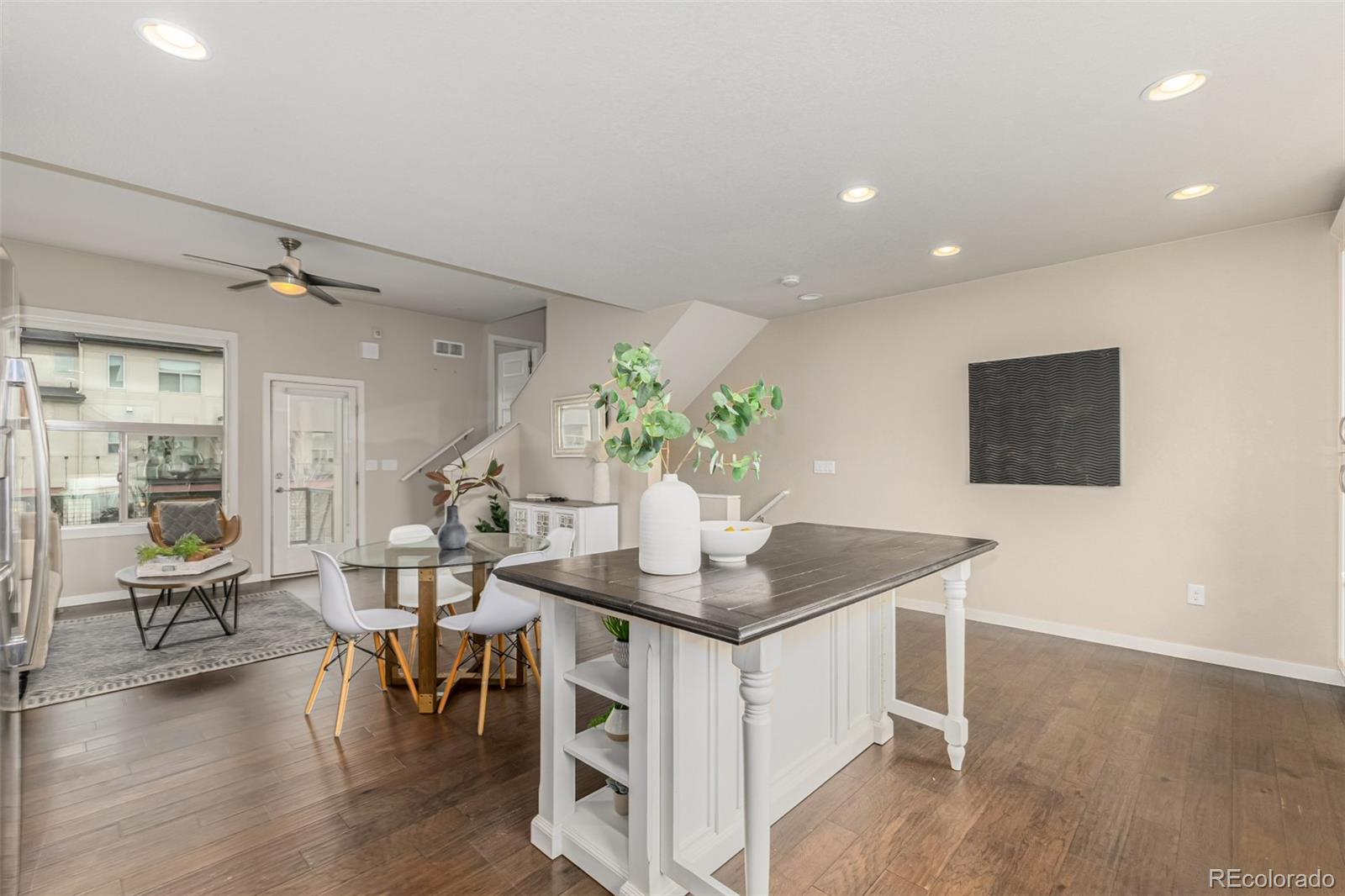 MLS Image #11 for 9015 e 49th place ,denver, Colorado