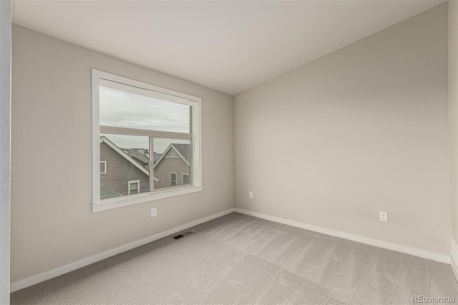 MLS Image #22 for 9015 e 49th place ,denver, Colorado