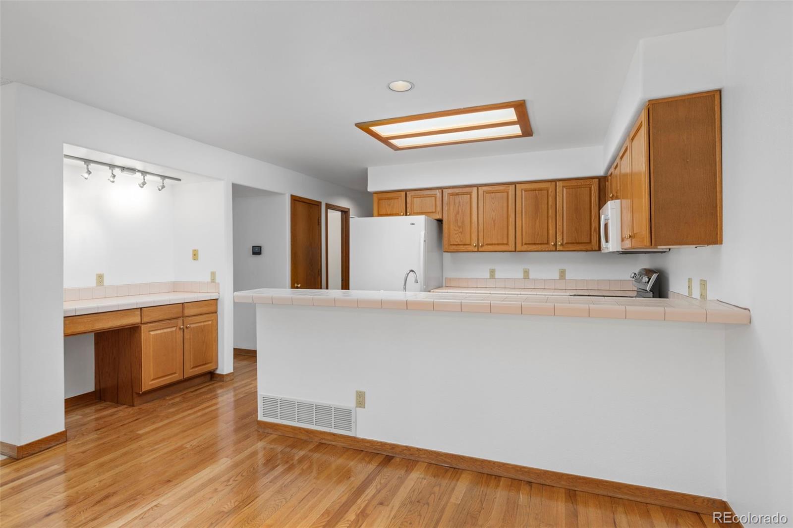 MLS Image #7 for 710 w birch court,louisville, Colorado