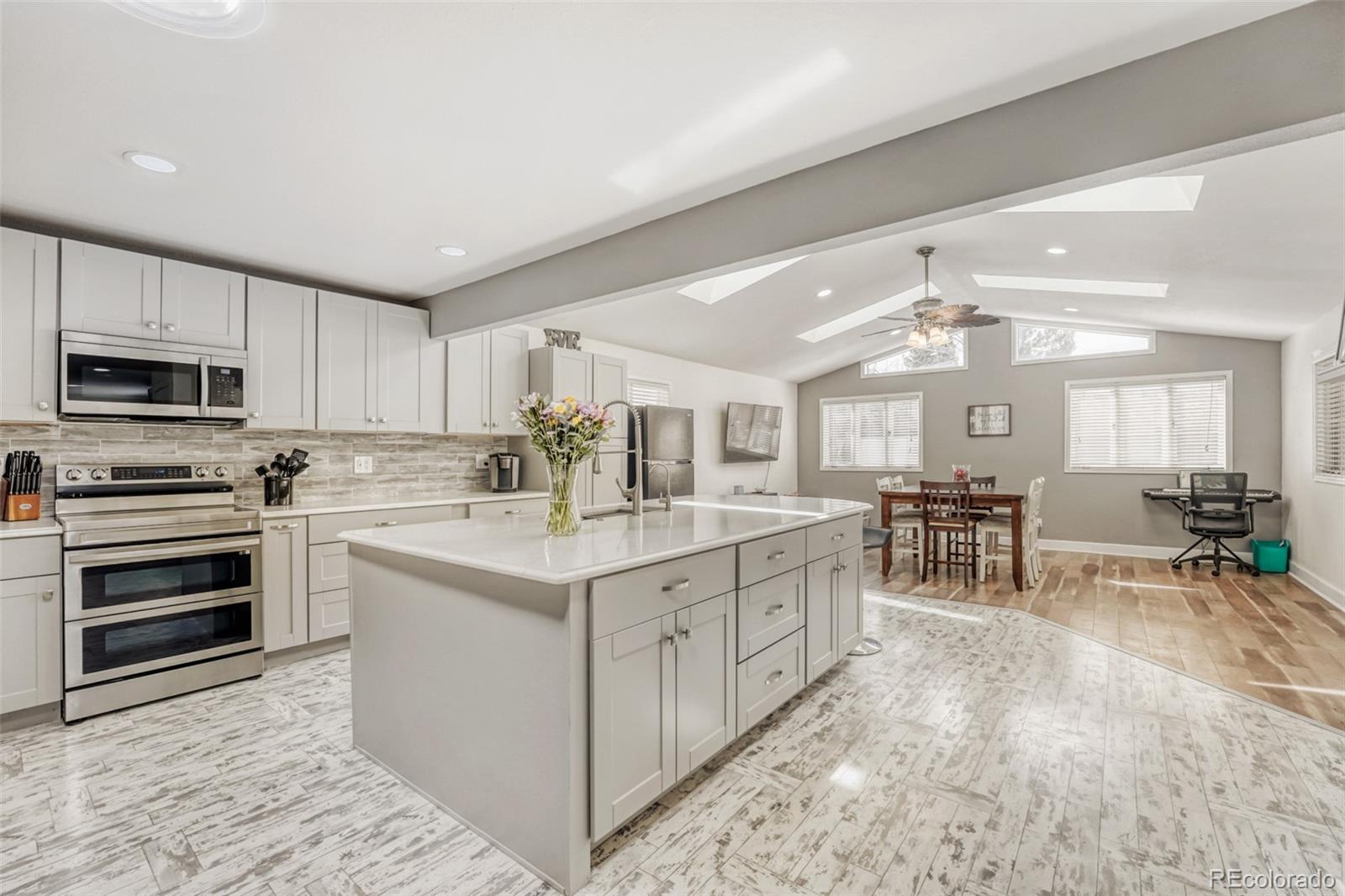 MLS Image #7 for 3177 s mobile way,aurora, Colorado