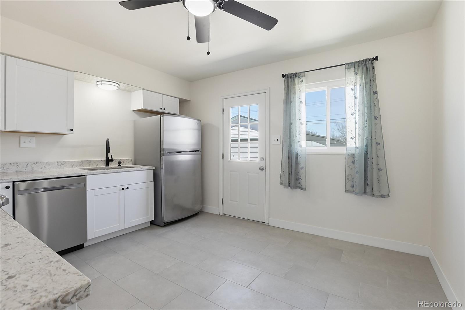 MLS Image #3 for 800  vaughn street,aurora, Colorado