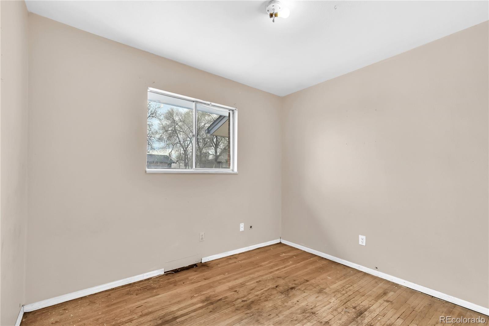 MLS Image #14 for 127 e 81 st avenue,denver, Colorado
