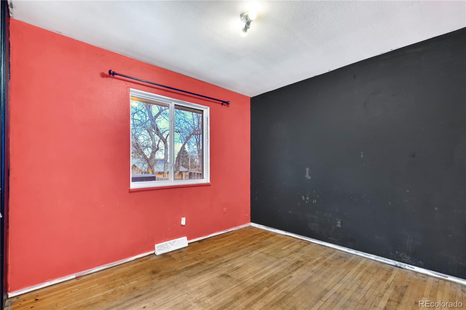 MLS Image #18 for 127 e 81 st avenue,denver, Colorado