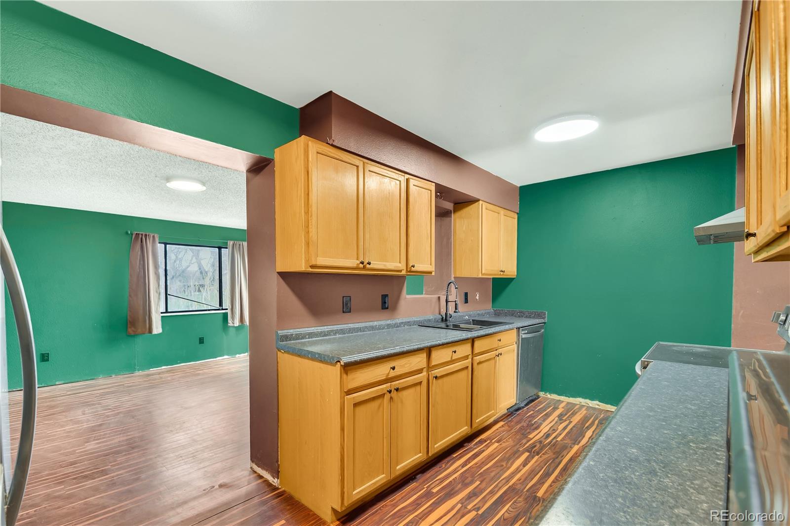 MLS Image #9 for 127 e 81 st avenue,denver, Colorado