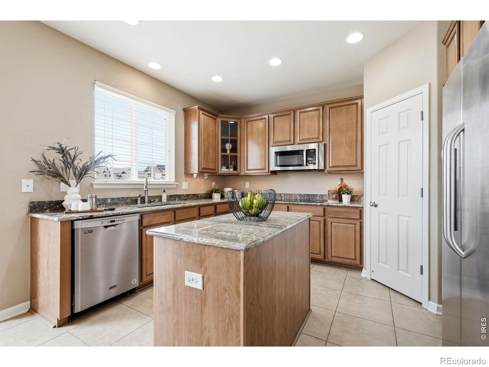 MLS Image #12 for 1277  mathews way,erie, Colorado