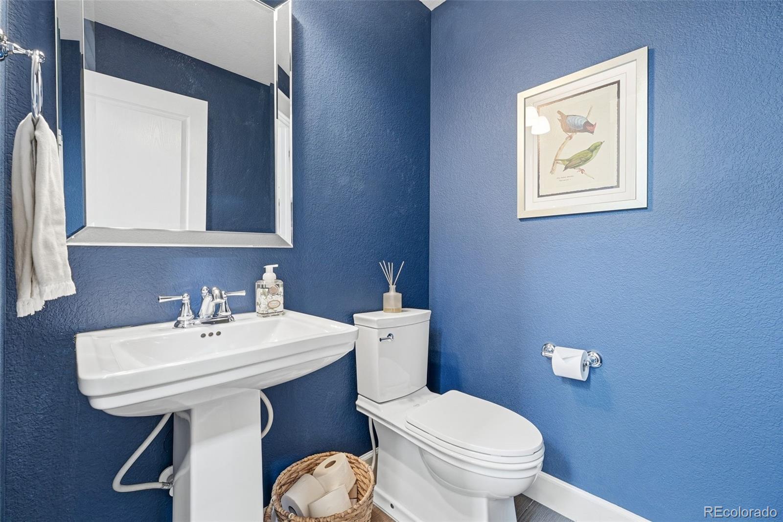 MLS Image #22 for 2356  akron street,denver, Colorado