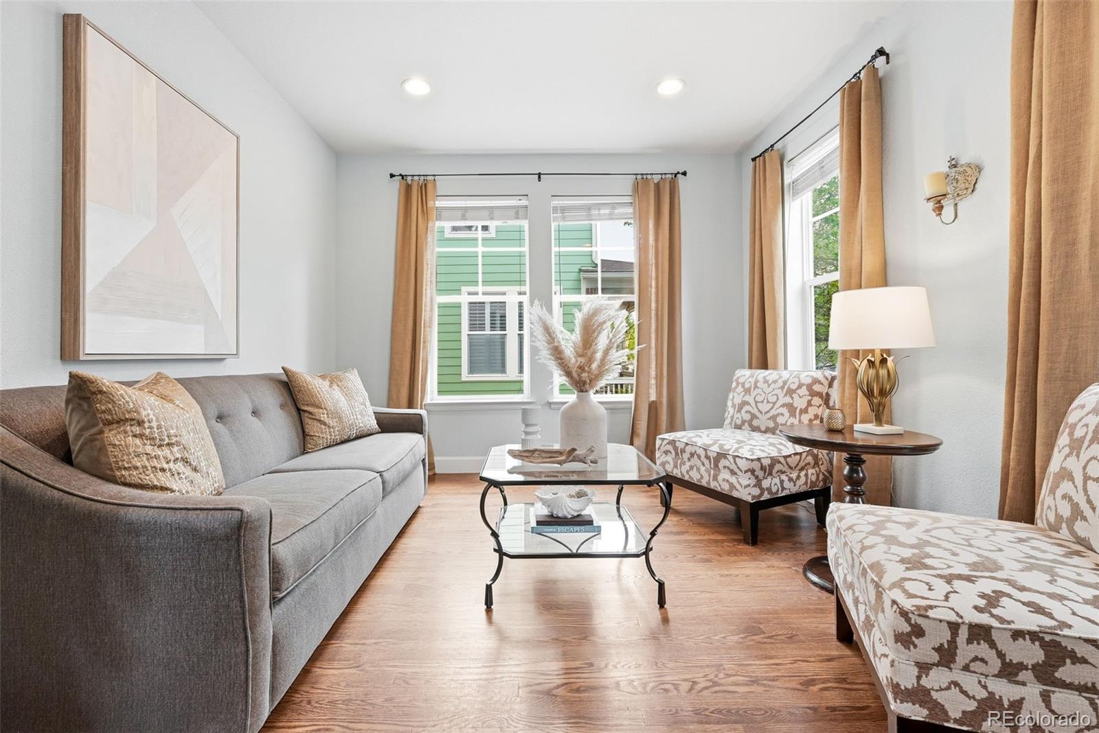 MLS Image #4 for 2356  akron street,denver, Colorado