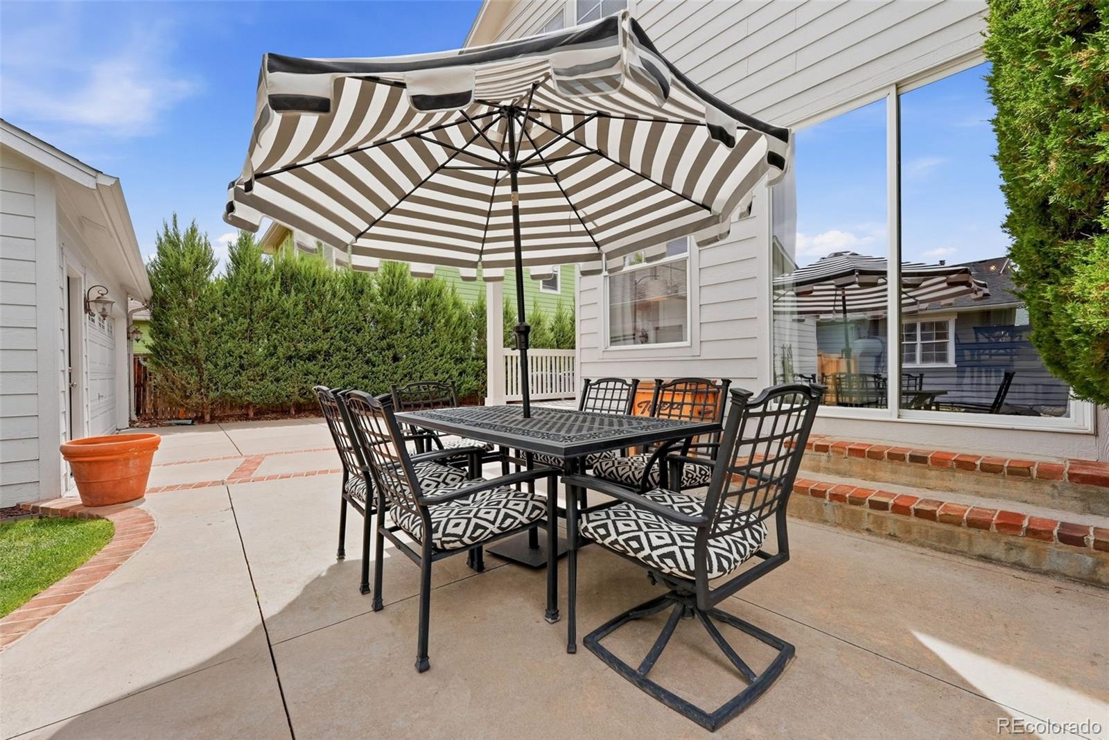 MLS Image #45 for 2356  akron street,denver, Colorado