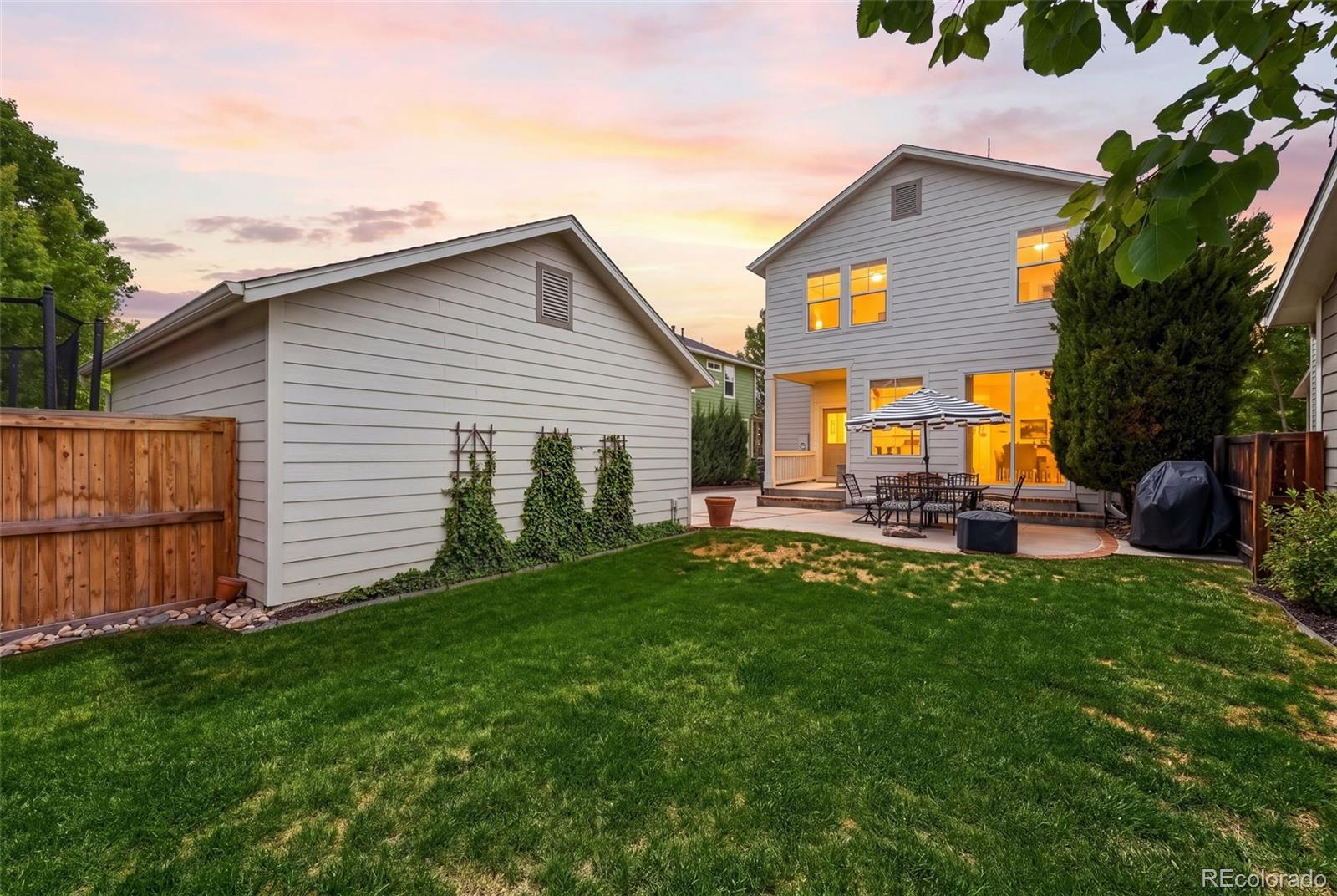 MLS Image #47 for 2356  akron street,denver, Colorado