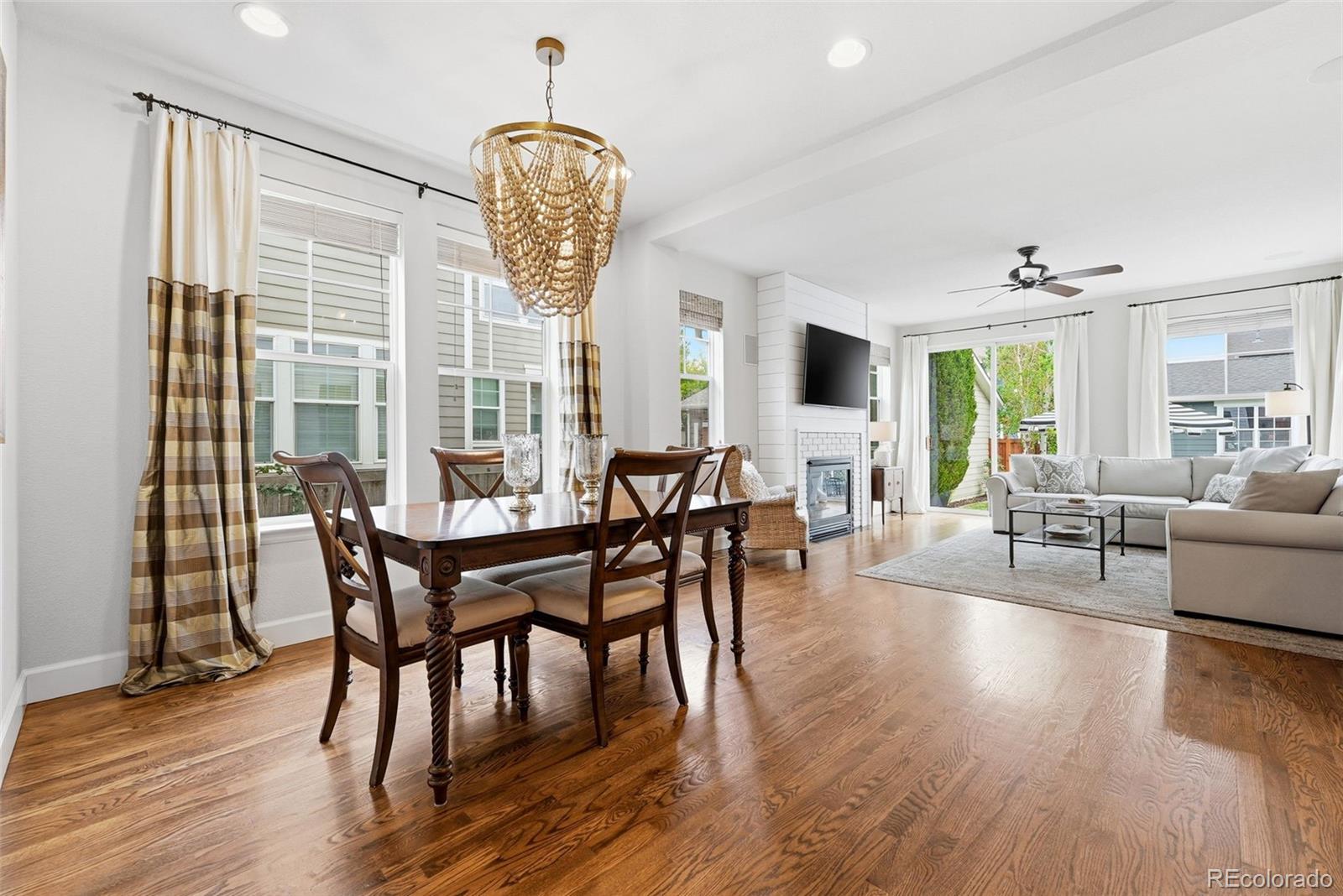 MLS Image #7 for 2356  akron street,denver, Colorado