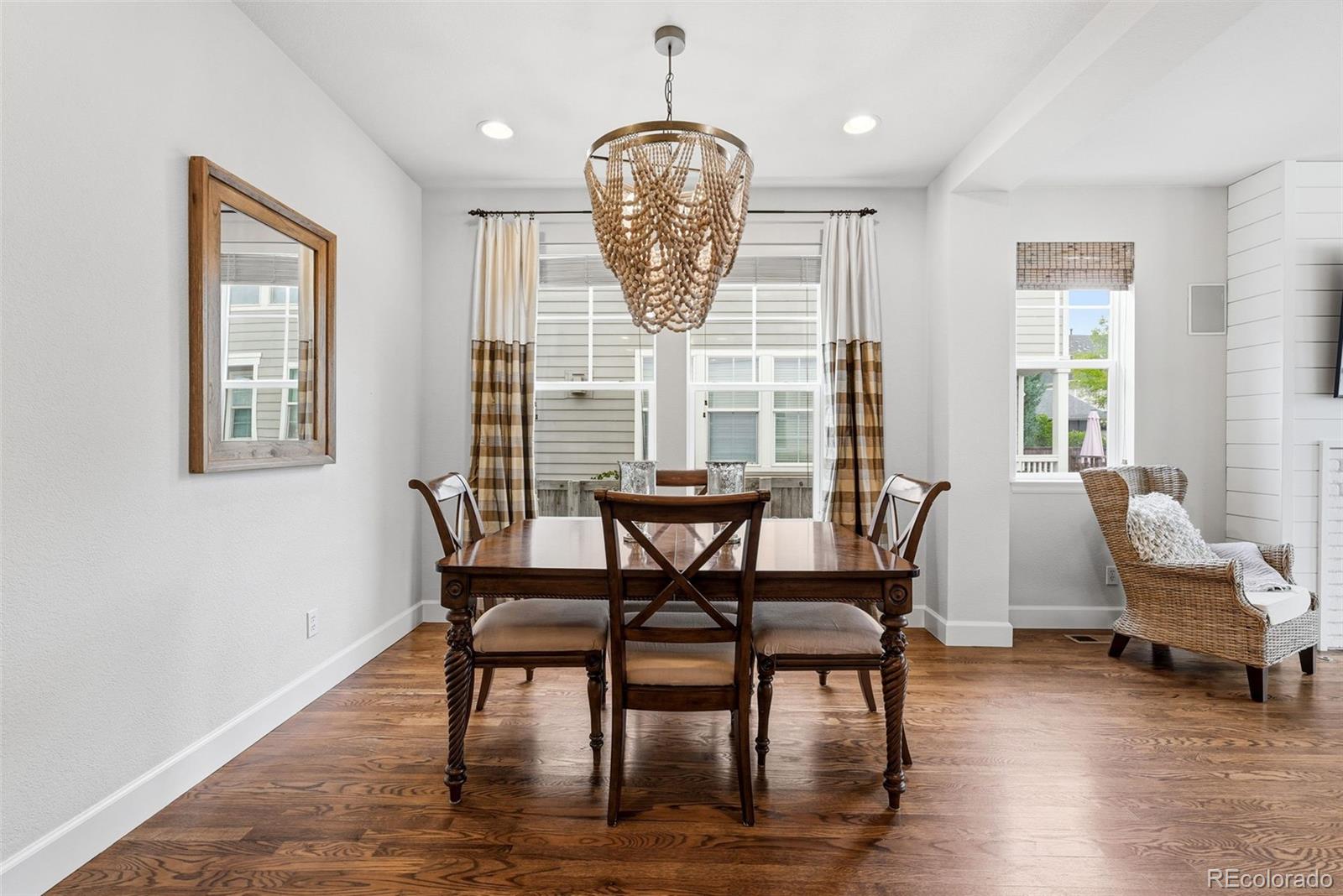 MLS Image #8 for 2356  akron street,denver, Colorado