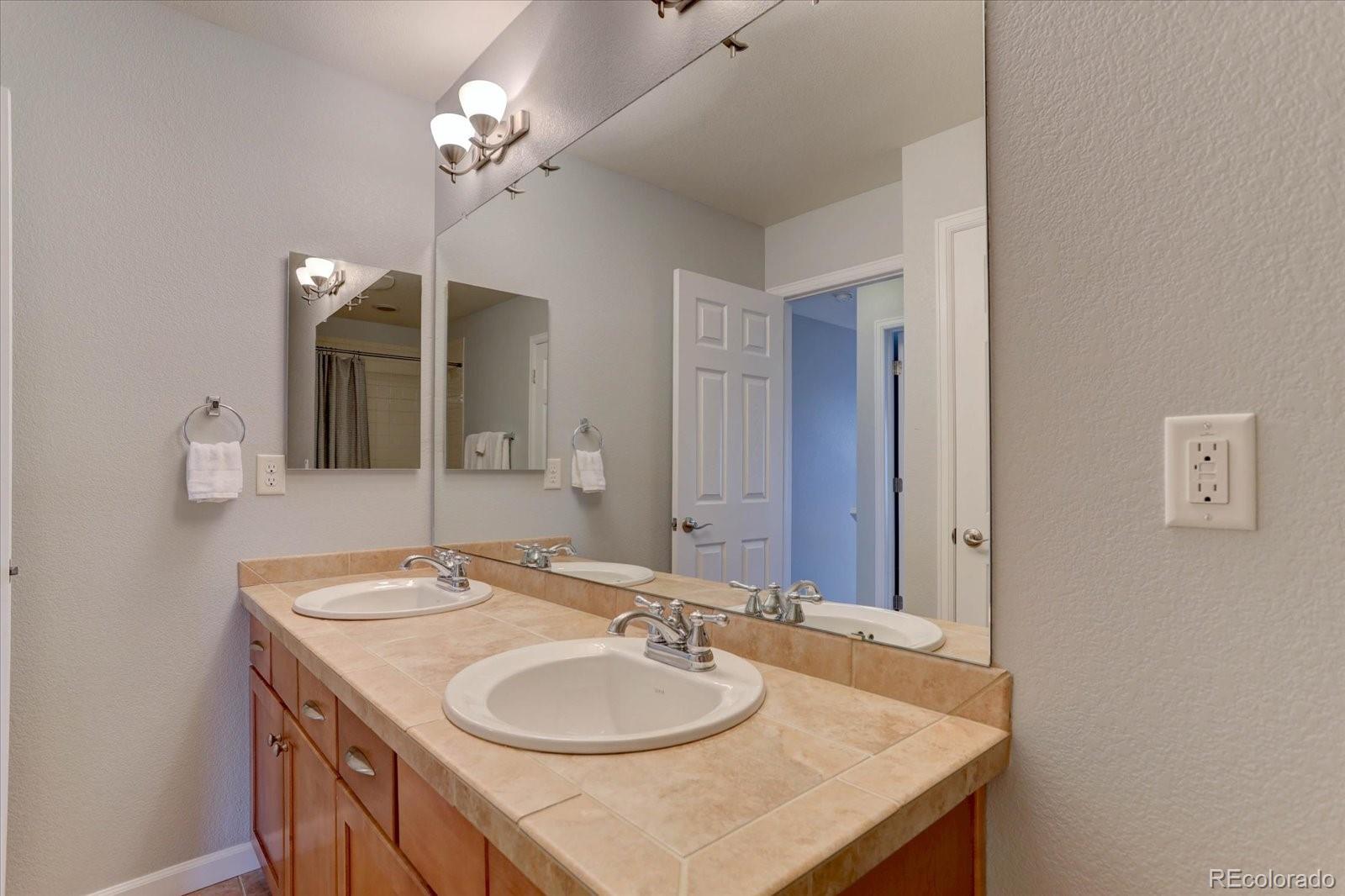 MLS Image #18 for 7340 e 8th avenue 8,denver, Colorado