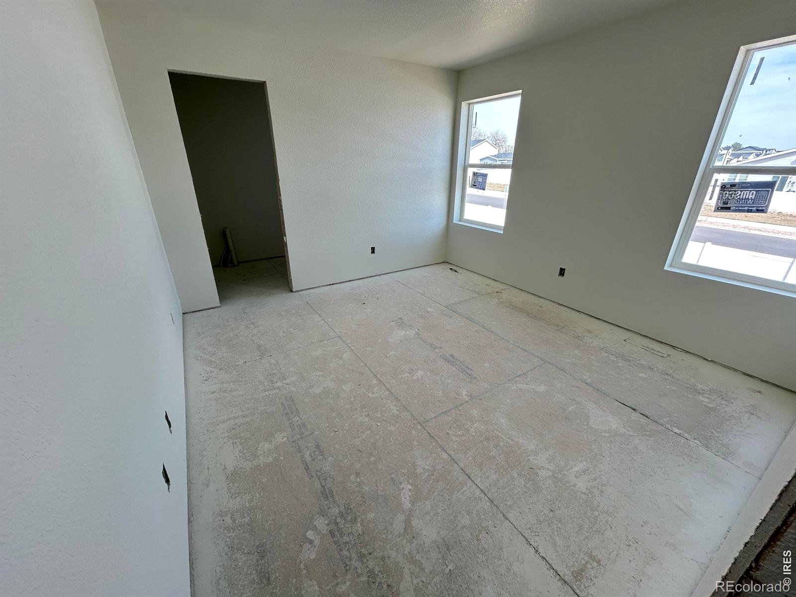 MLS Image #4 for 3812  soapstone street,evans, Colorado