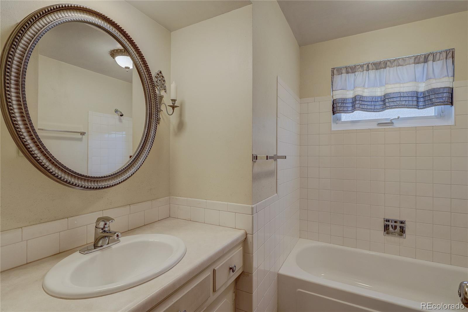 MLS Image #26 for 3701 s peach way,denver, Colorado