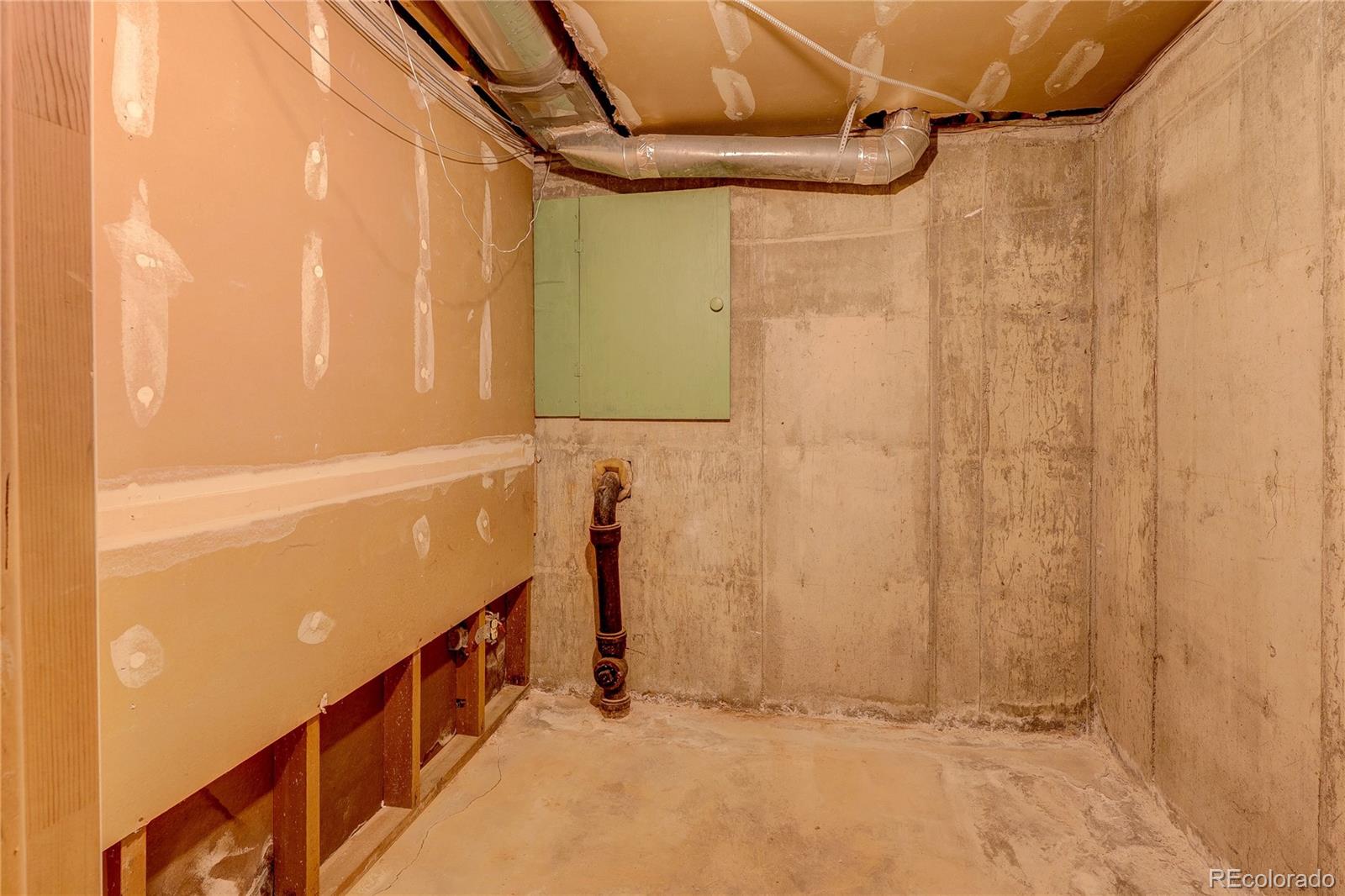 MLS Image #39 for 3701 s peach way,denver, Colorado