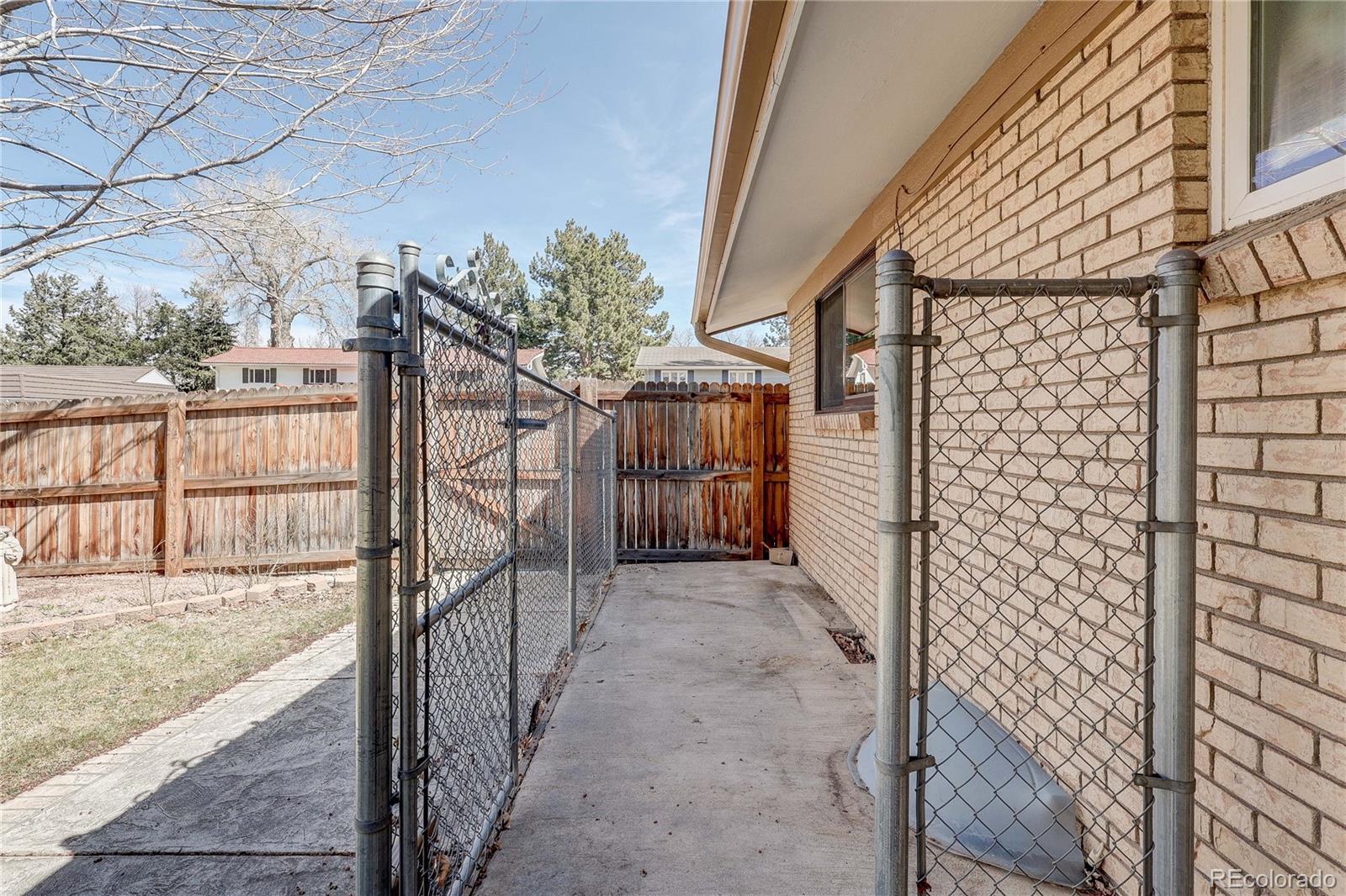 MLS Image #42 for 3701 s peach way,denver, Colorado