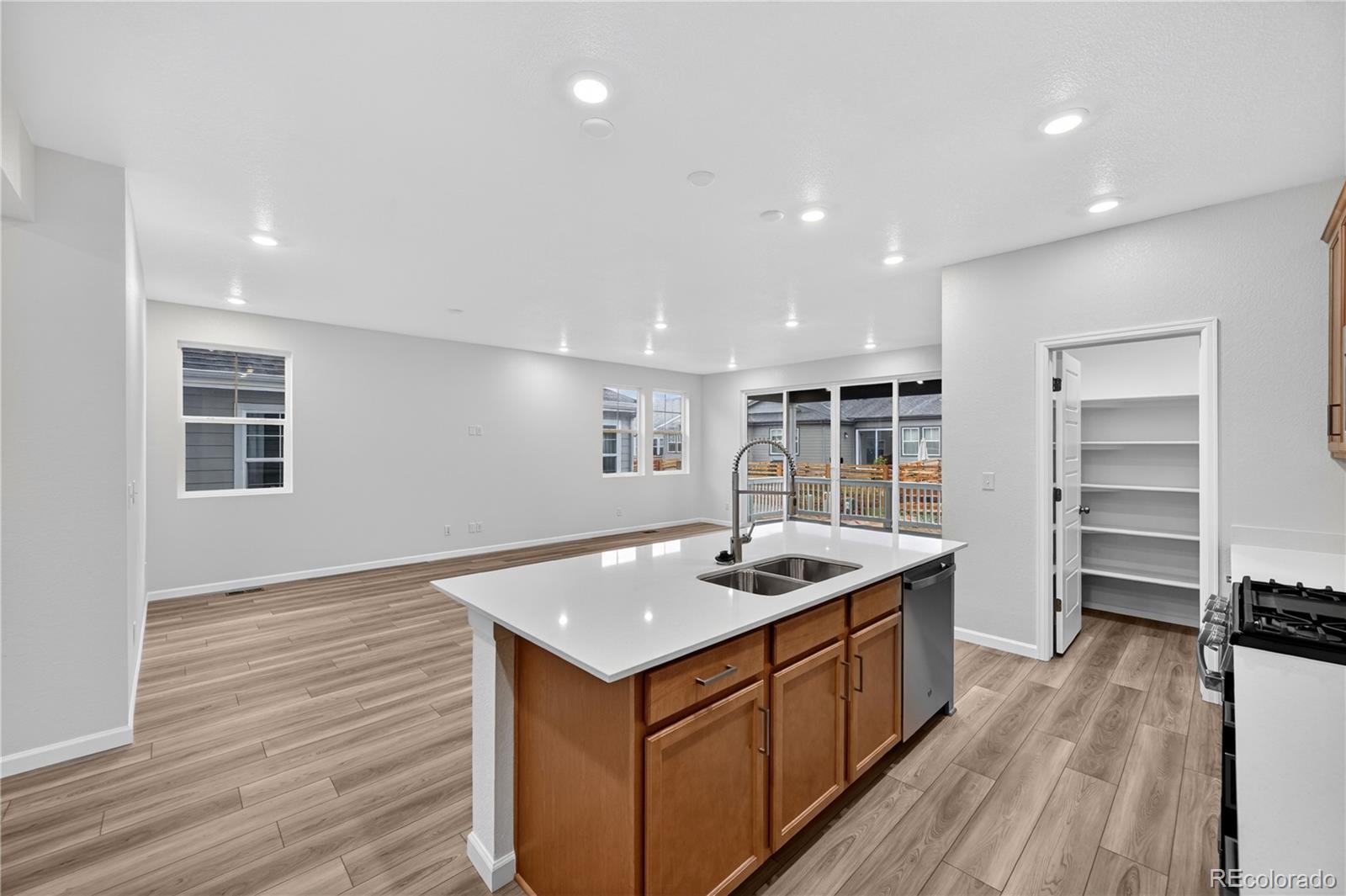 MLS Image #5 for 3338 n duquesne way,aurora, Colorado