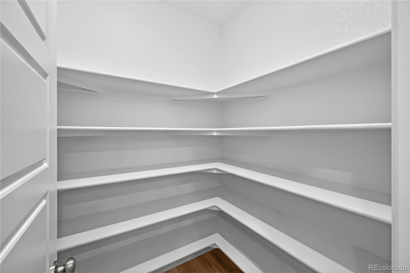 MLS Image #8 for 3338 n duquesne way,aurora, Colorado