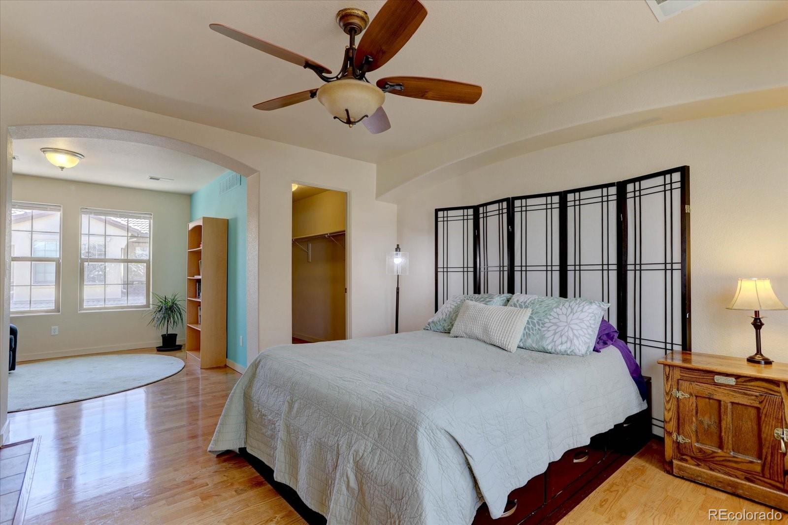 MLS Image #12 for 10138 e 29th drive ,denver, Colorado