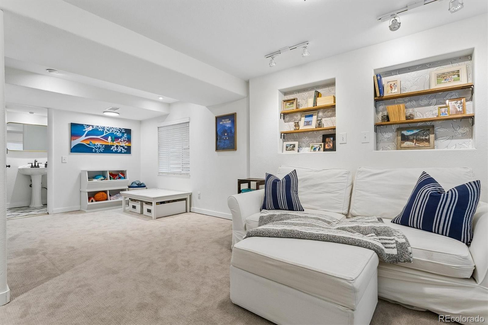 MLS Image #20 for 2757  utica street,denver, Colorado