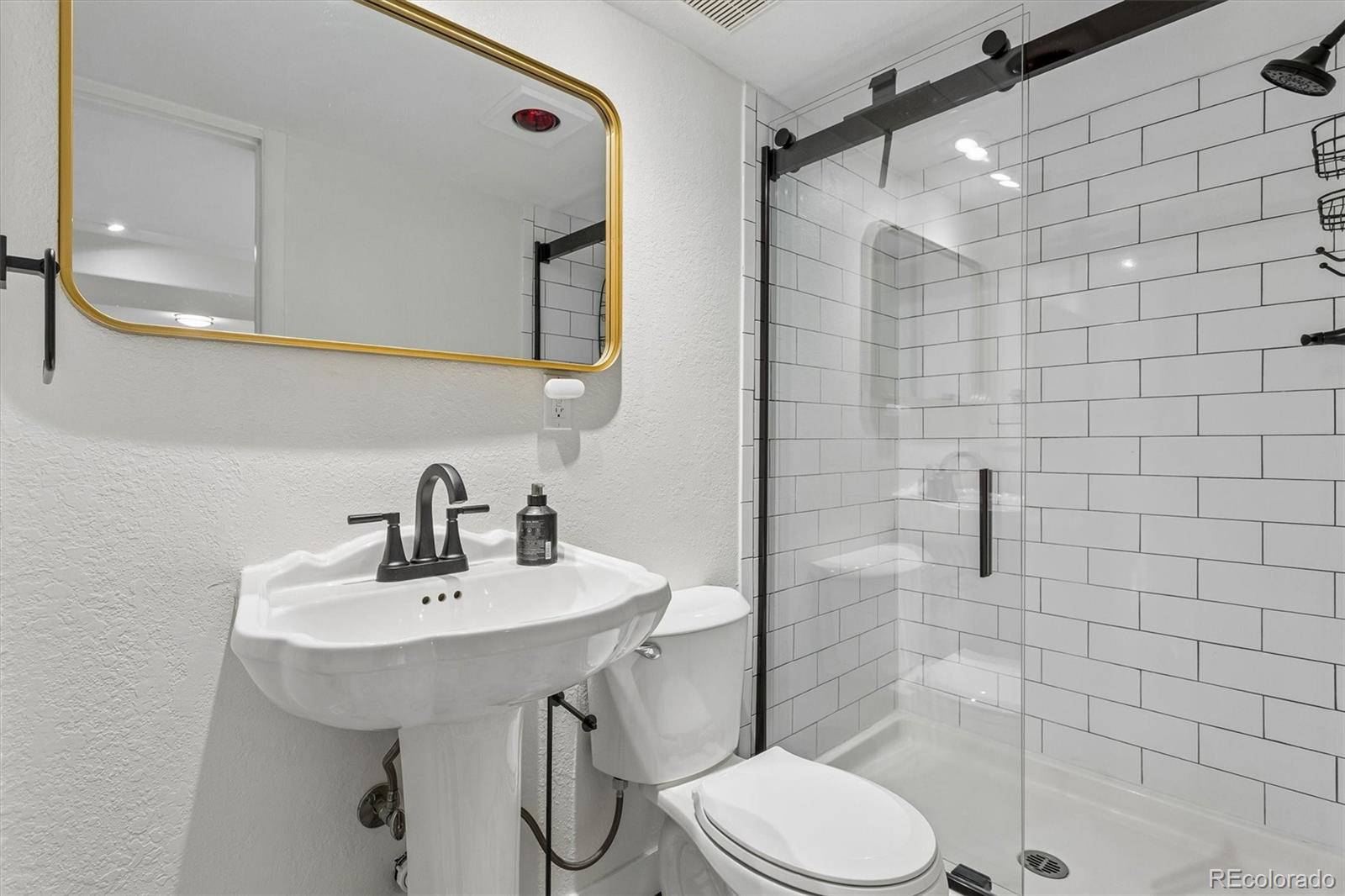 MLS Image #21 for 2757  utica street,denver, Colorado
