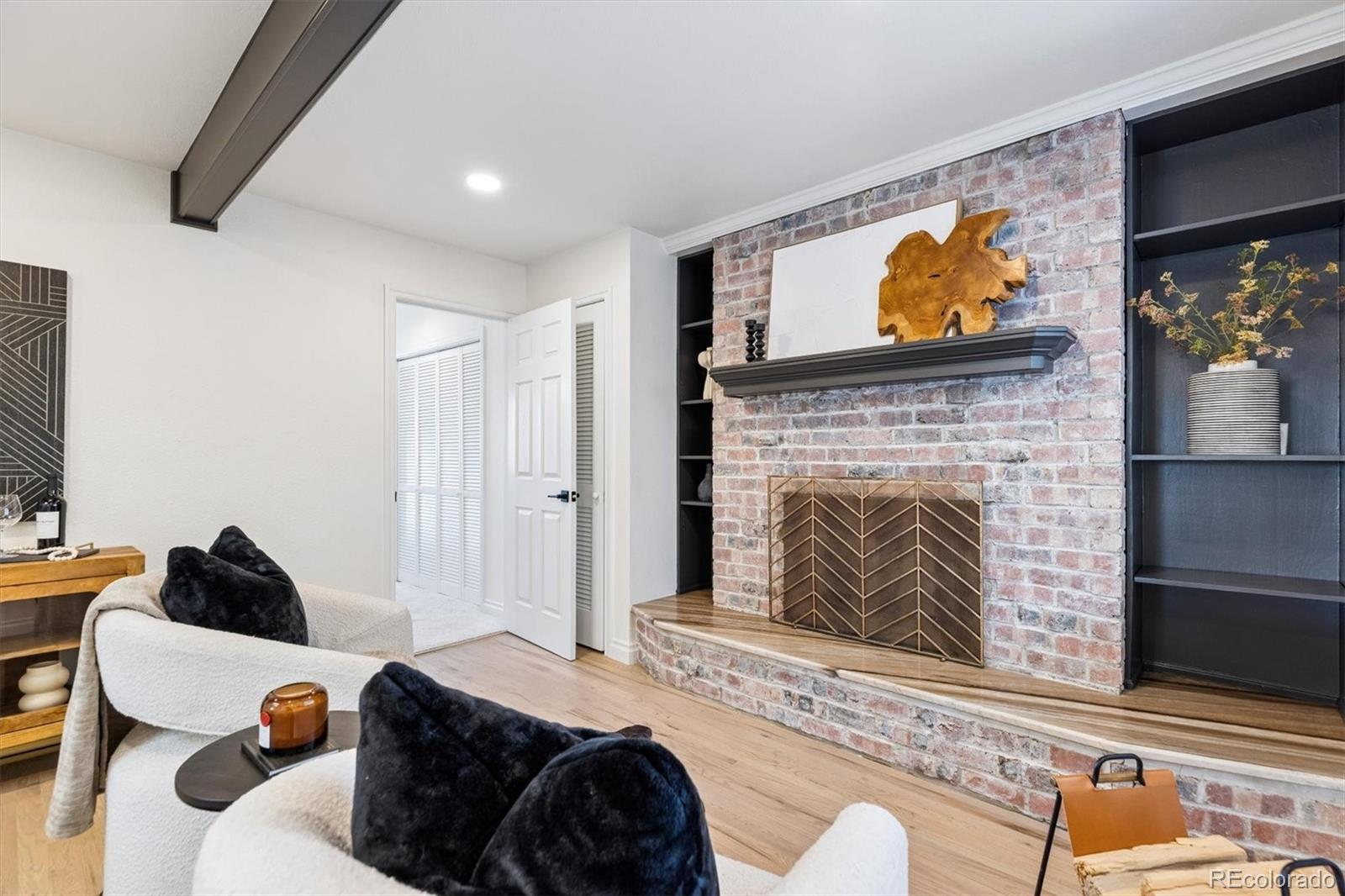 MLS Image #13 for 3402 s elm street,denver, Colorado