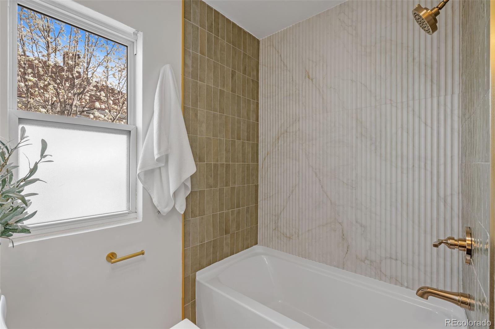 MLS Image #28 for 2226 s corona street,denver, Colorado