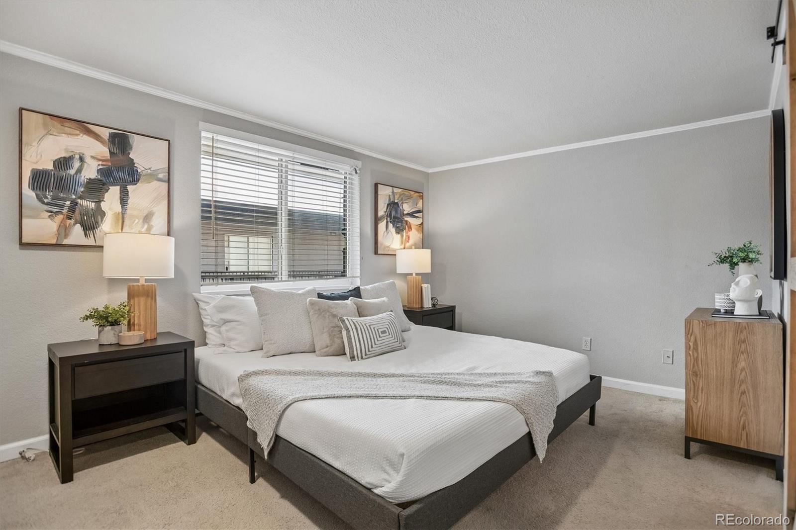 MLS Image #10 for 336 n grant street 502,denver, Colorado