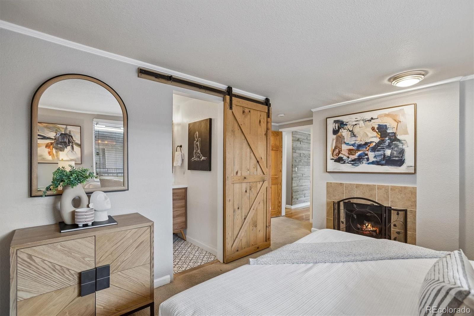 MLS Image #11 for 336 n grant street 502,denver, Colorado