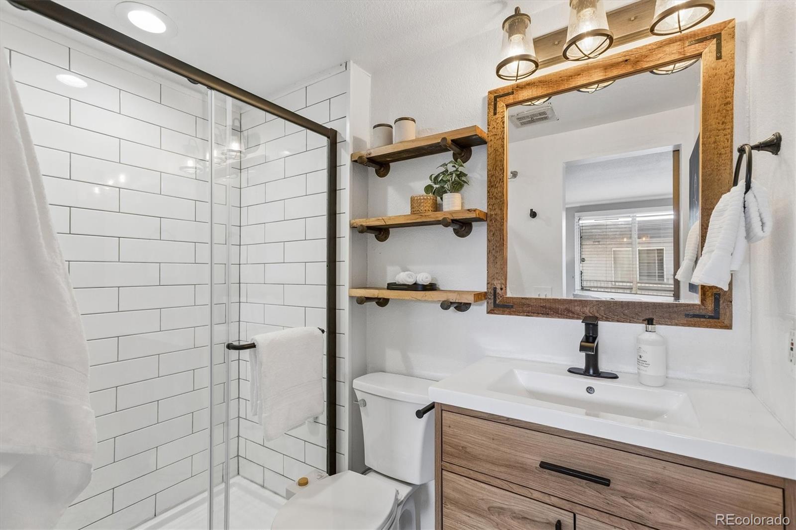 MLS Image #12 for 336 n grant street 502,denver, Colorado