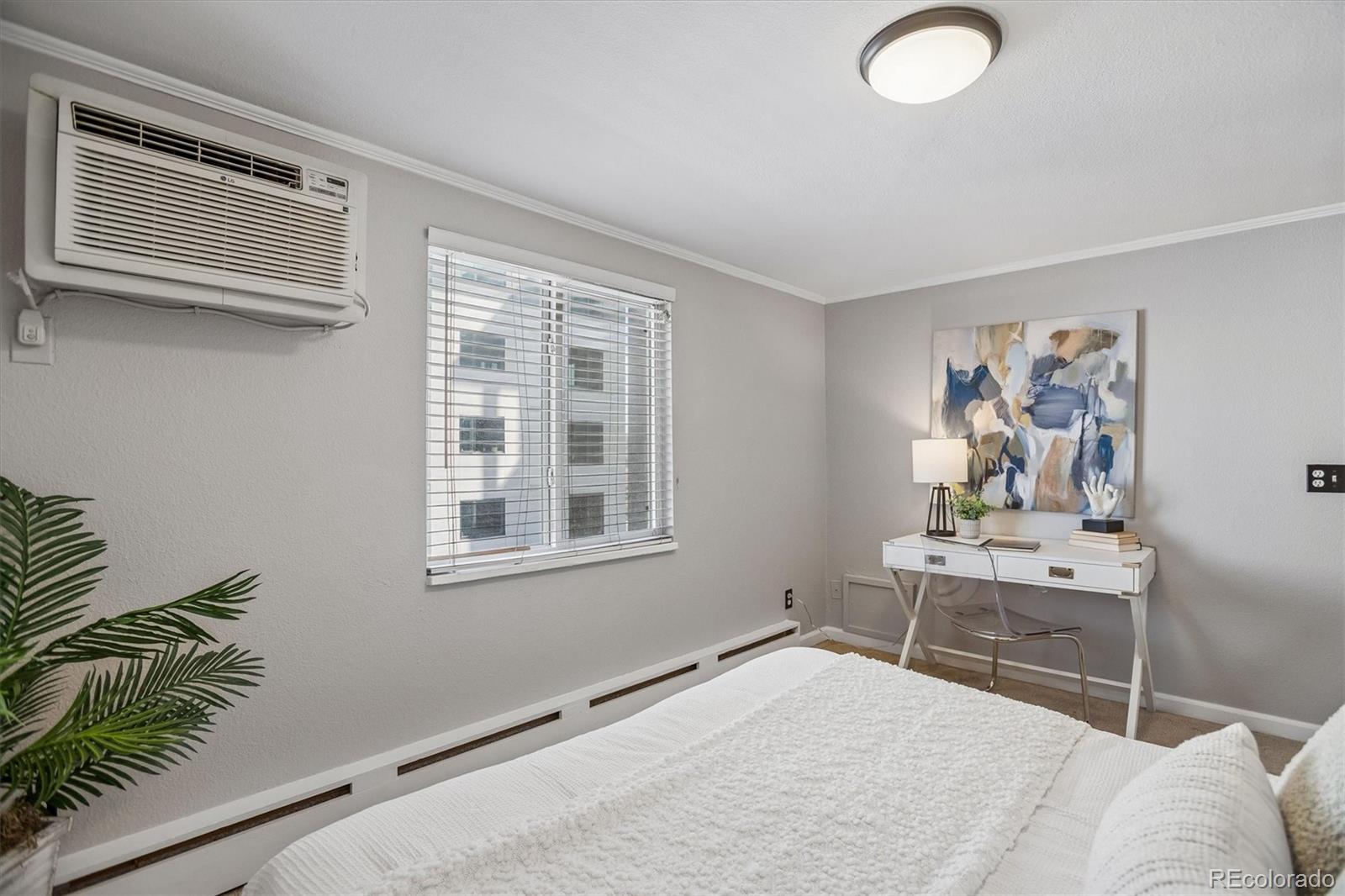 MLS Image #14 for 336 n grant street 502,denver, Colorado