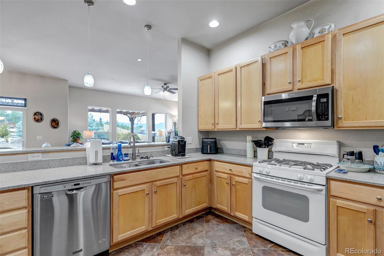 MLS Image #17 for 402  coyote willow drive,colorado springs, Colorado