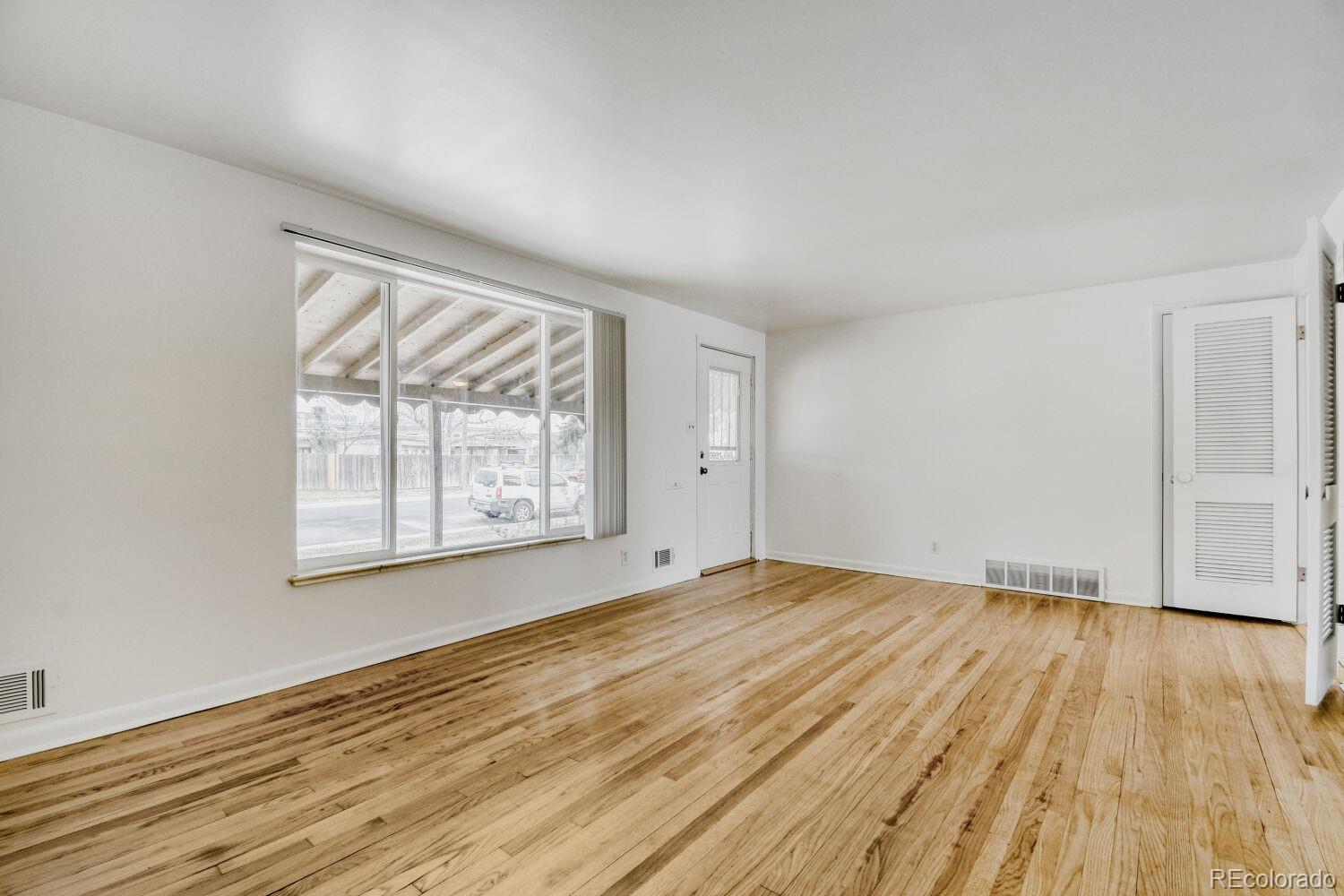 MLS Image #2 for 343  galena street,aurora, Colorado
