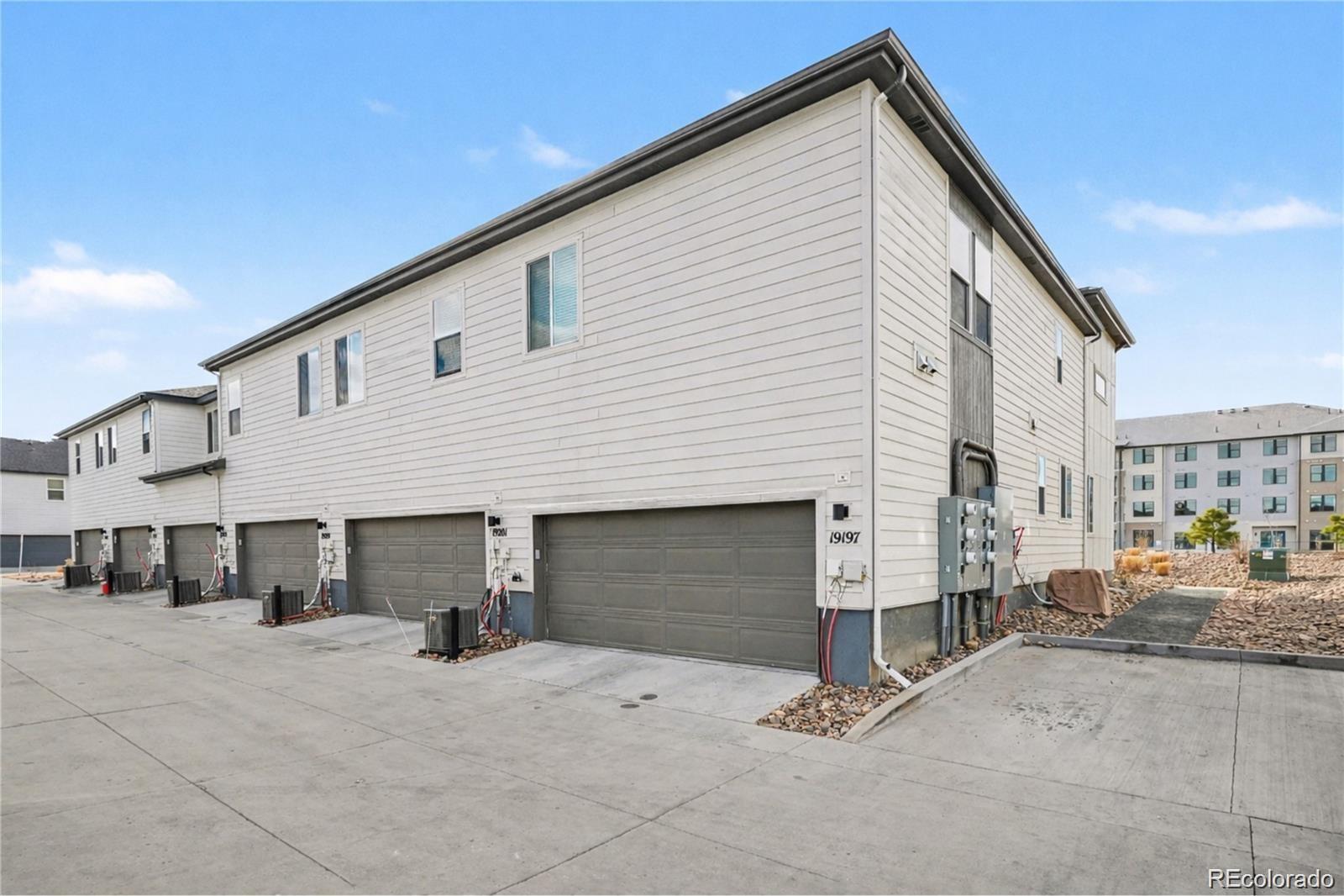 MLS Image #13 for 19197 e 64th avenue,denver, Colorado
