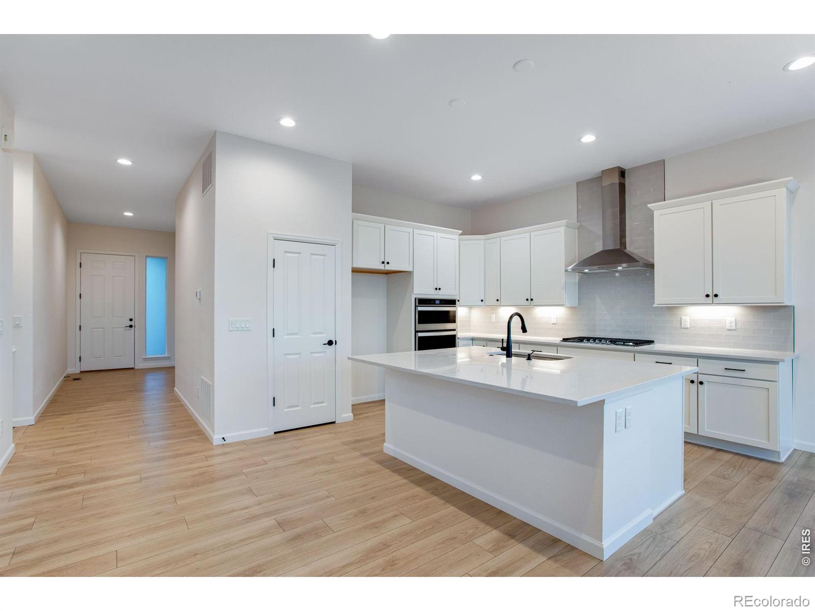 MLS Image #10 for 434  buckskin road,berthoud, Colorado