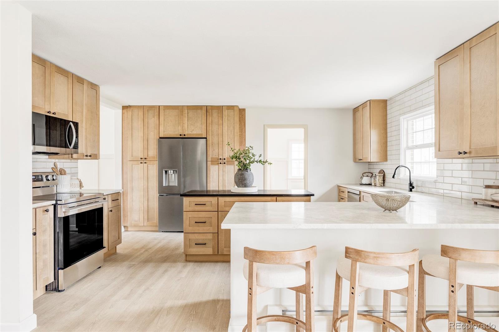 MLS Image #8 for 3931 s hillcrest drive,denver, Colorado
