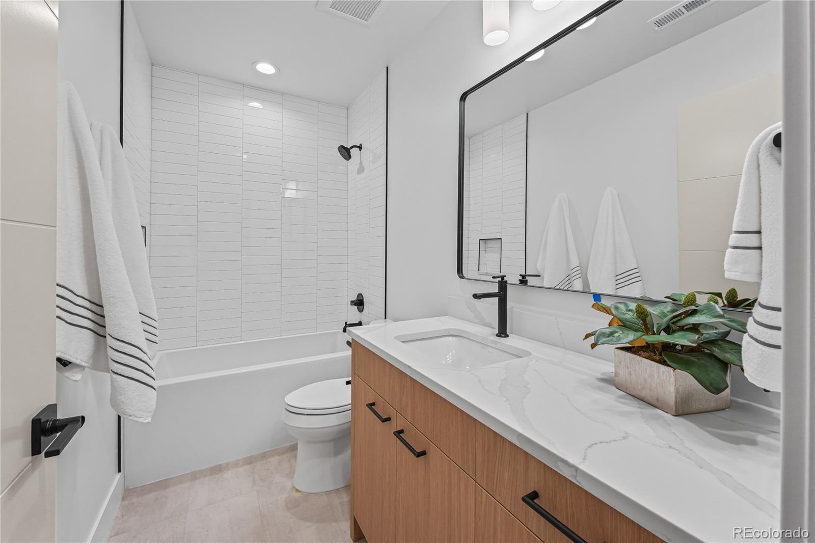 MLS Image #32 for 750 s corona street,denver, Colorado