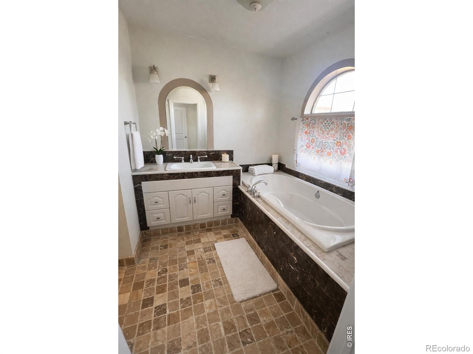 MLS Image #5 for 5588  pioneer road,boulder, Colorado