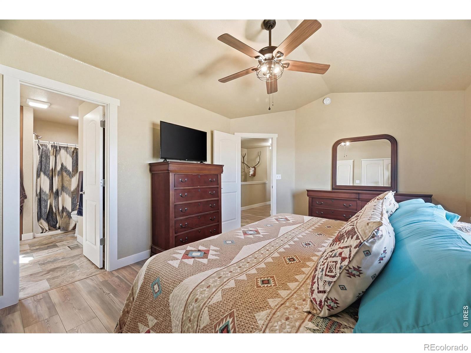MLS Image #18 for 43059  county road 51 ,ault, Colorado