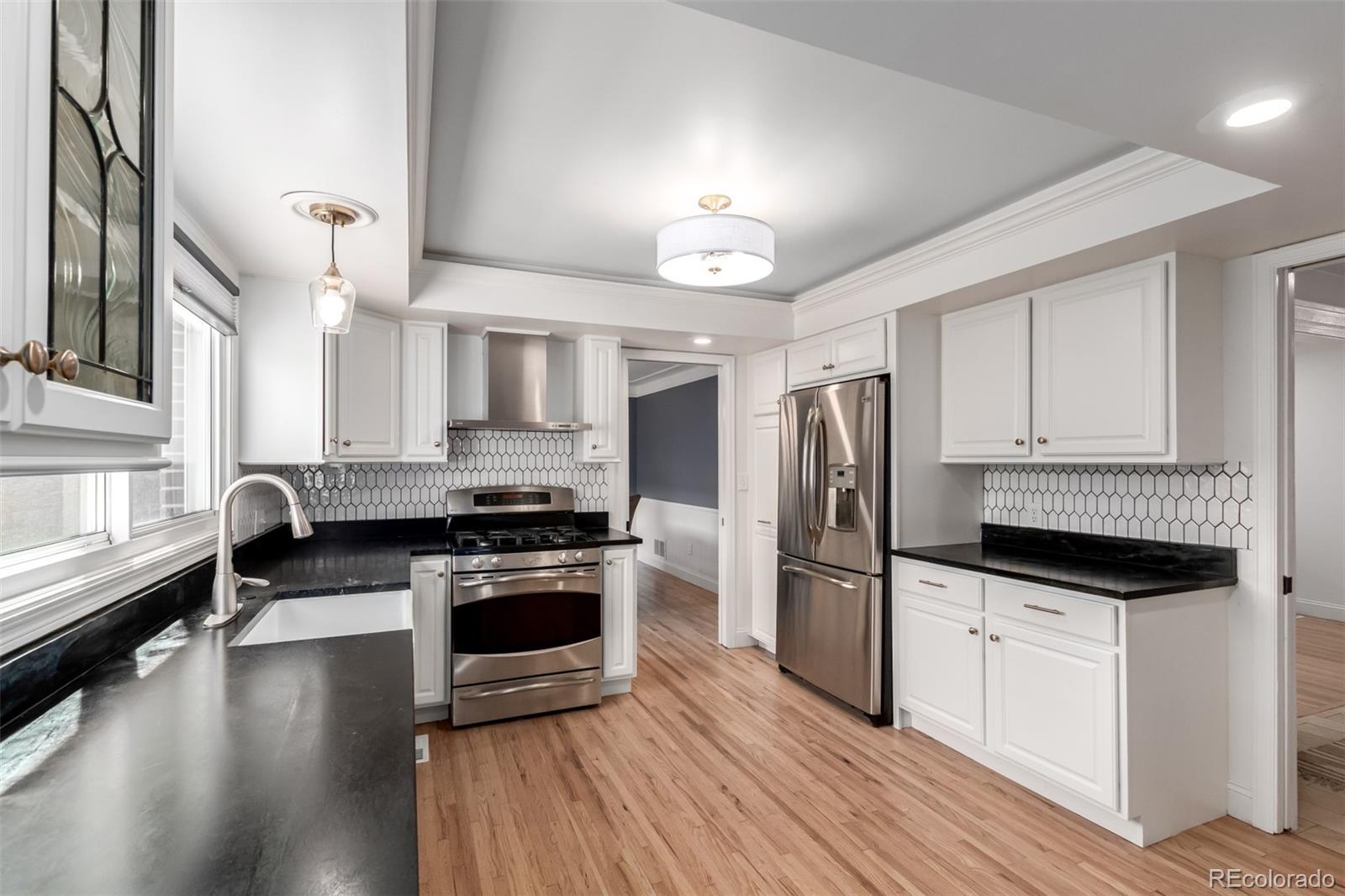 MLS Image #10 for 3750 s hillcrest drive,denver, Colorado